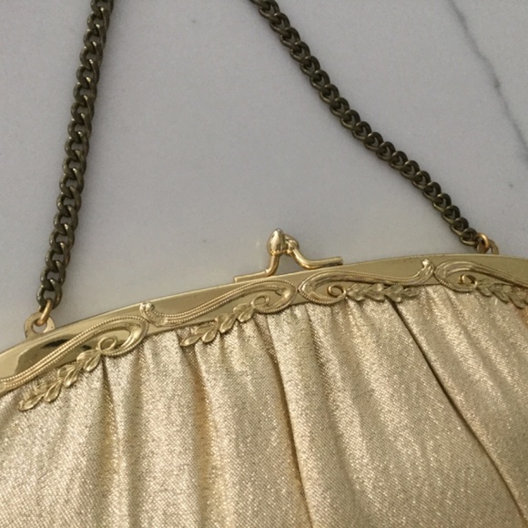 Vintage gold handbag - Picture 2 of 3